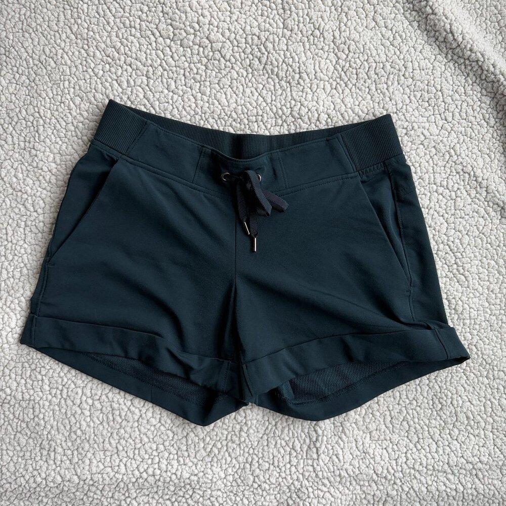 Athleta Midtown Shorts Womens 4 Dark Teal Drawstring Cuff
